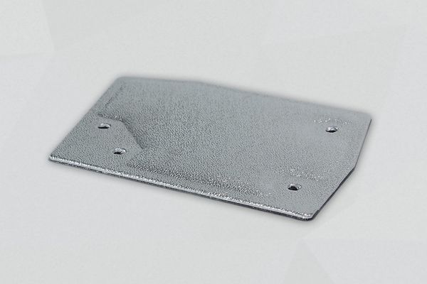 Non-woven vormdeel met aluminium oppervlak Non-woven vormdeel met aluminium oppervlak